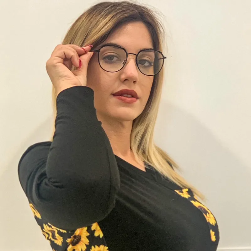 Round Brown Eyeglasses