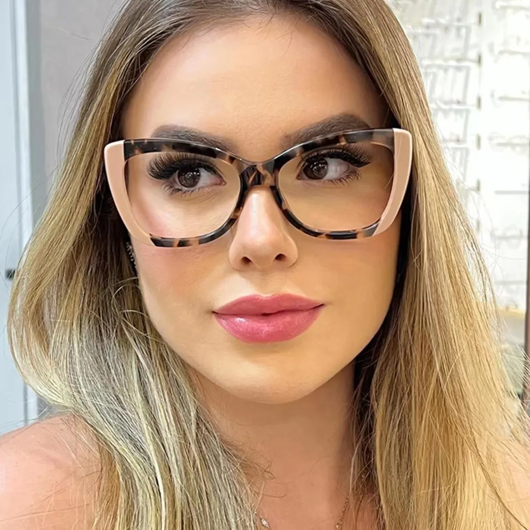 Cat-eye Tortoiseshell Eyeglasses