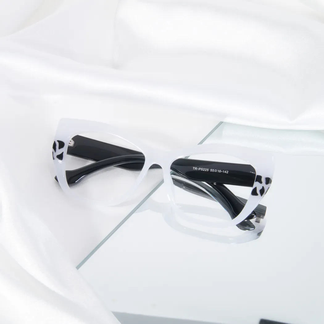 Cat-eye White Eyeglasses