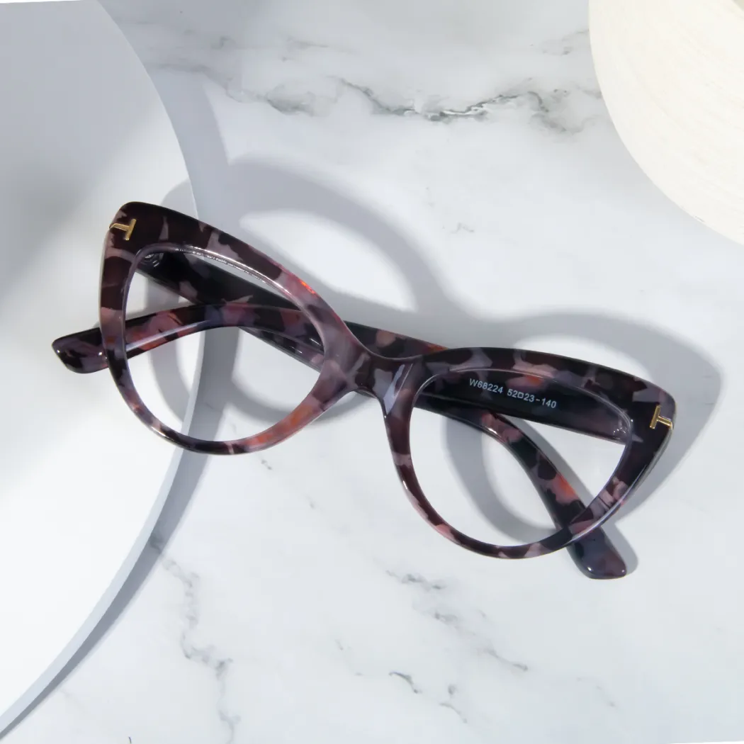 Cat-eye Tortoiseshell Eyeglasses