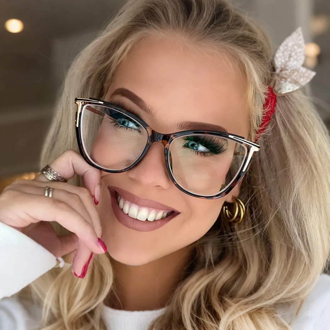 Cat-eye Black Eyeglasses