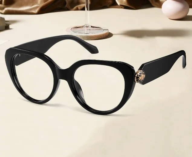 Cat-eye Black Eyeglasses