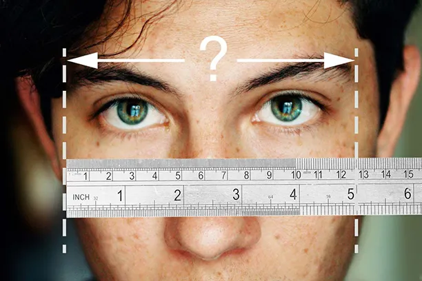 How to measure an eyeglasses frame?