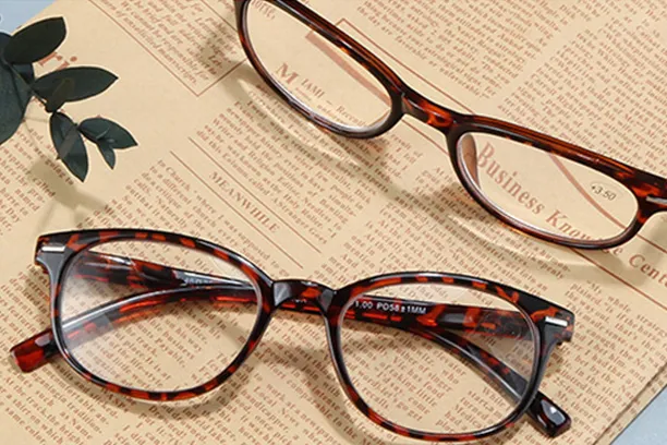 10 best reading glasses for men and women in 2025
