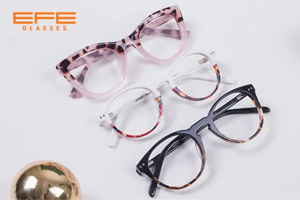 How to know if you need reading glasses?