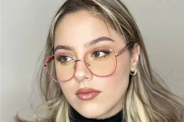 Discover the Elegance: Why Thin Frame Glasses Are the Pinnacle of Minimalism