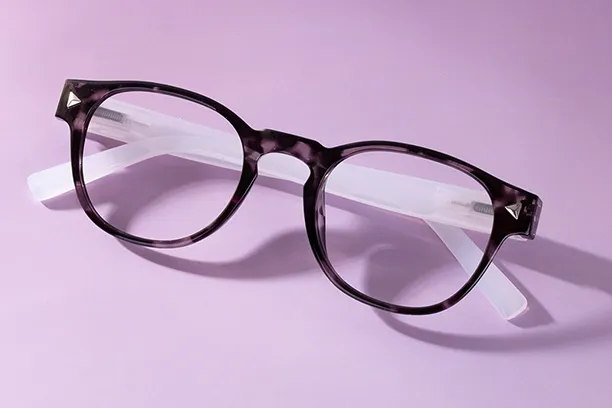 Glasses vs. Contact Lenses: Do You Need Both in Your Eyewear Arsenal?