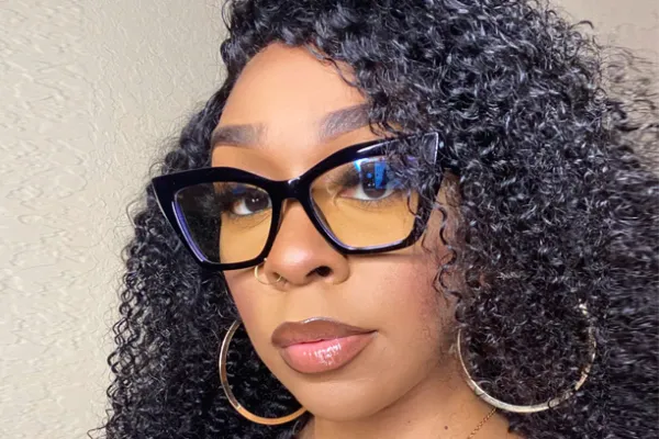 The Timeless Elegance of Black Glasses: A Must-Have Trend for 2025