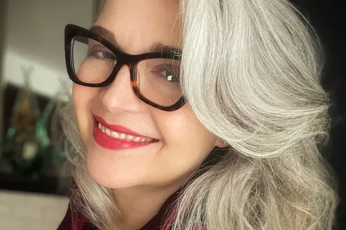 Progressive Lenses: The Ultimate Answer to Presbyopia, Blending Style and Vision
