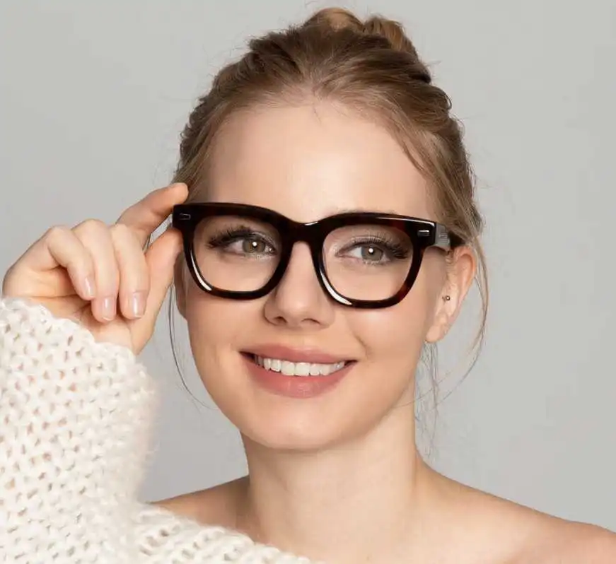 How Your Eyes Adapt to New Glasses: A Detailed Guide