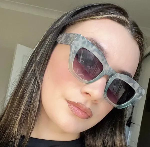 Stylish Sunglasses for Small Faces: Trends and Recommendations