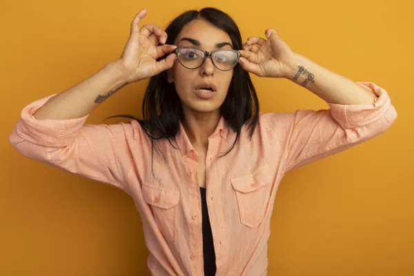 Cat eye optical glasses: presenting and exploring classic fashion