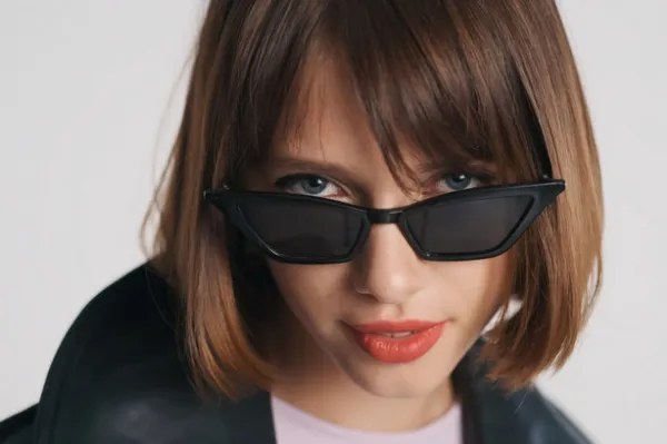 How to Wear Cat Eye Glasses: Style Tips & Inspiration