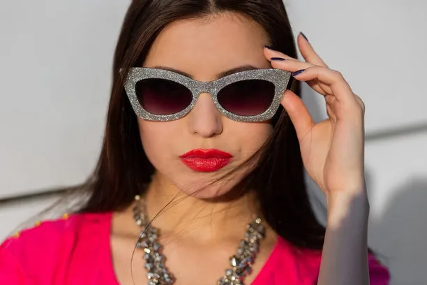 2025 Fashionista Favorites in Style – Chunky Cat Eye Glasses Edition