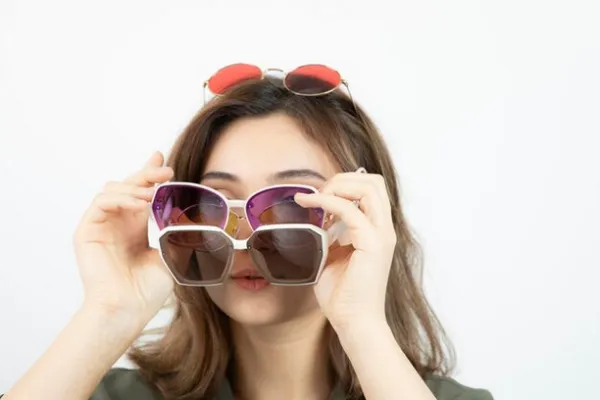 Trend Alert: Oversized Geometric Glasses for Bold Style