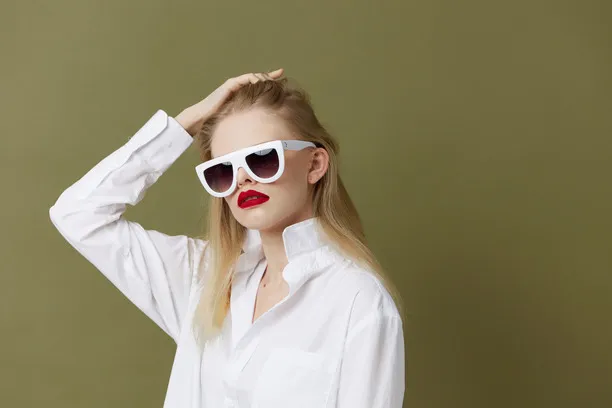 2025 Fashion Trends: The Rise of White Glasses