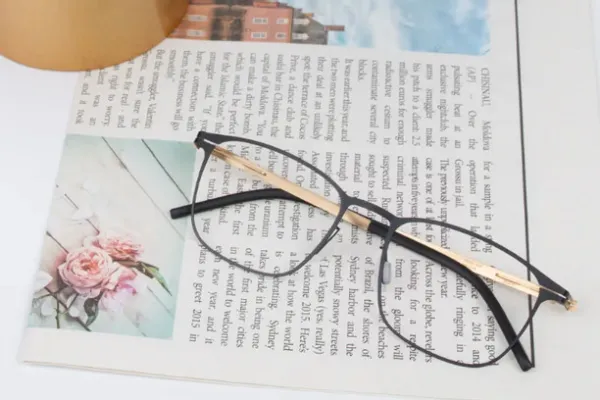 Discover the Strength and Style of EFE's Titanium Glasses Frames