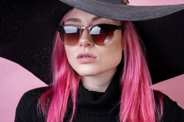 Shop Cool Glasses Online: Discover Your Style in 2025