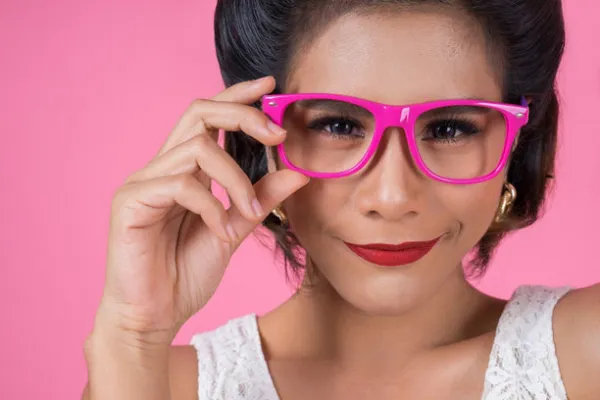 Pink Glasses: How to Redefine Women's Eyewear Fashion in 2025